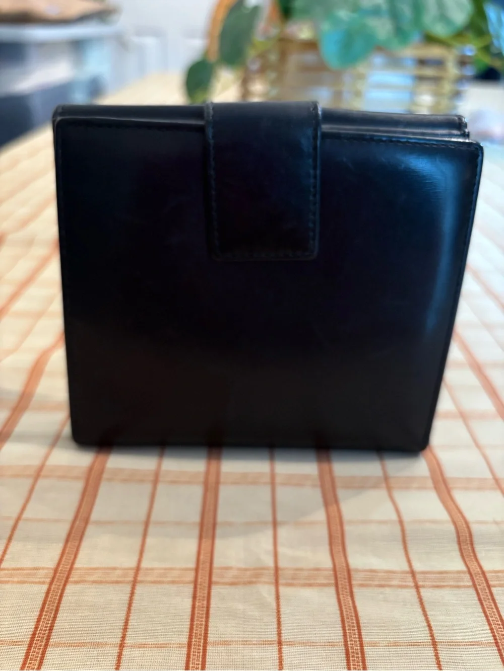 Gucci smooth black